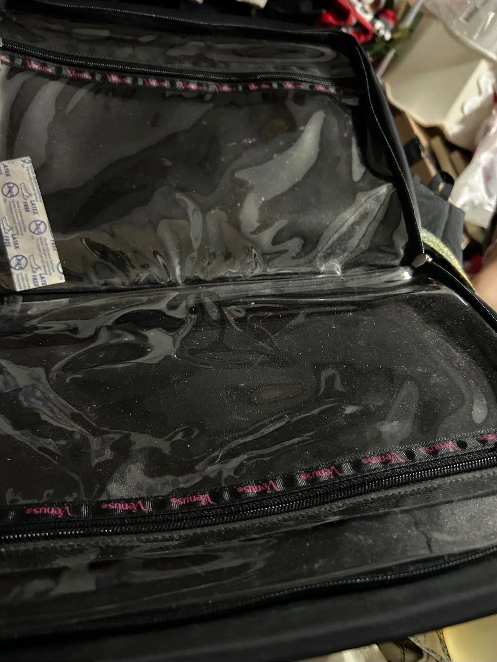Men's Black Travel  toiletry Bag  with Red Stitching. EUC